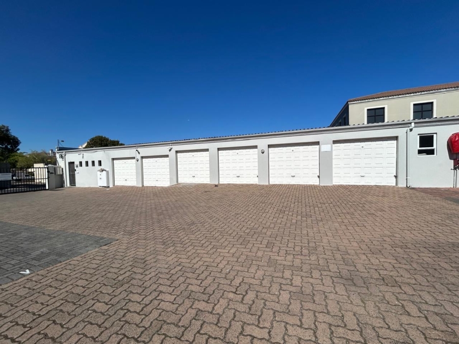 2 Bedroom Property for Sale in Parklands Western Cape